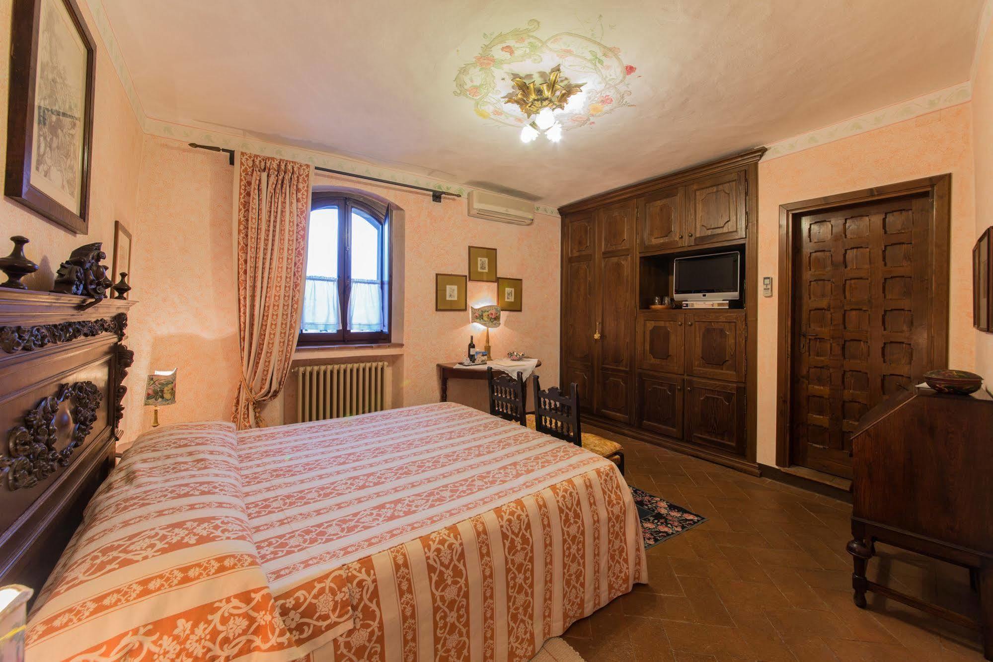 Castelletto Di Montebenichi Aparthotel Monte Benichi Екстериор снимка